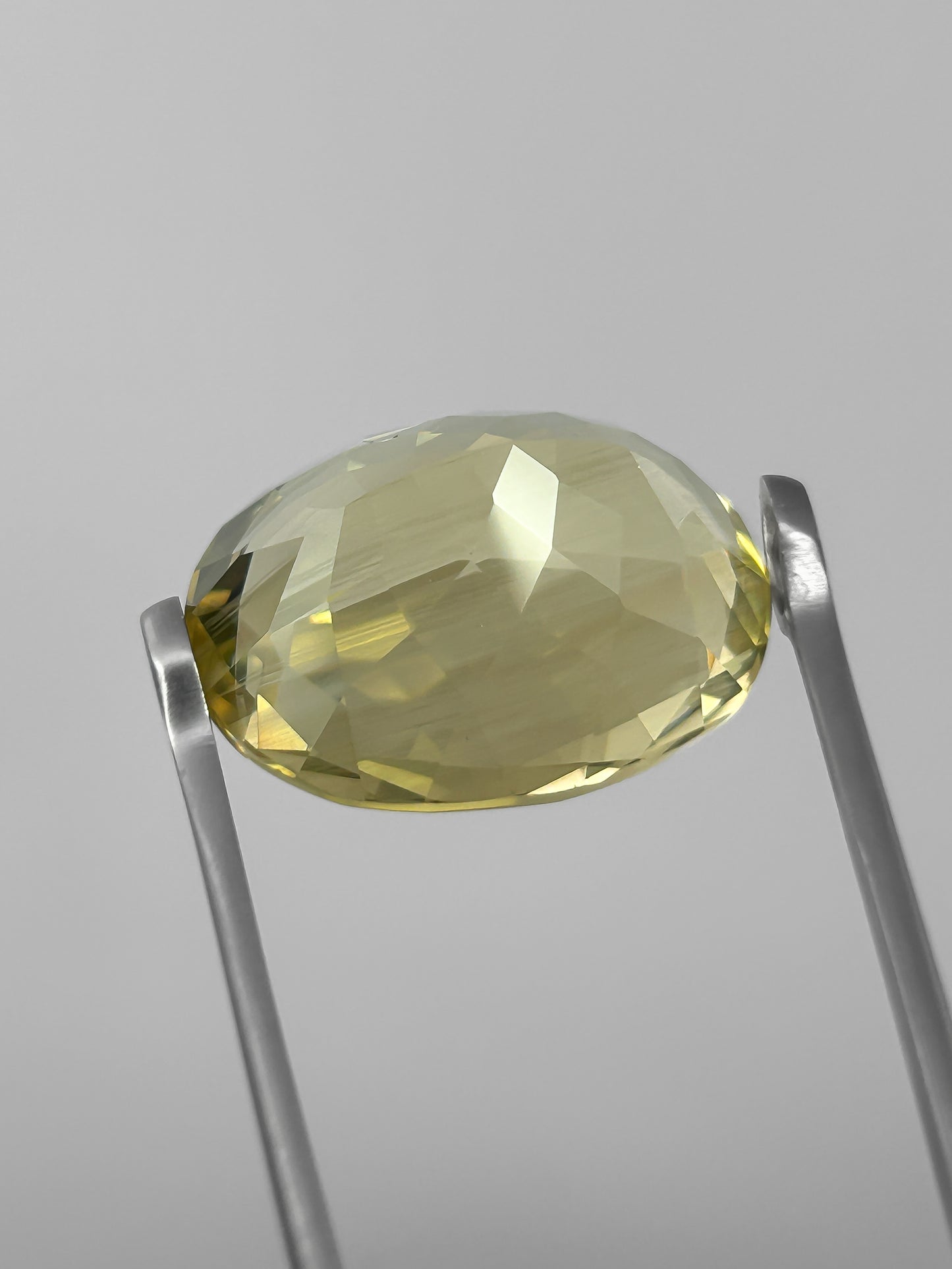 Escapolita Amarilla (Tanzania) 35,06 Quilates