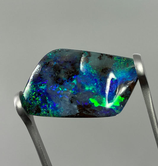 Ópalo Boulder Australiano 19,85 Quilates