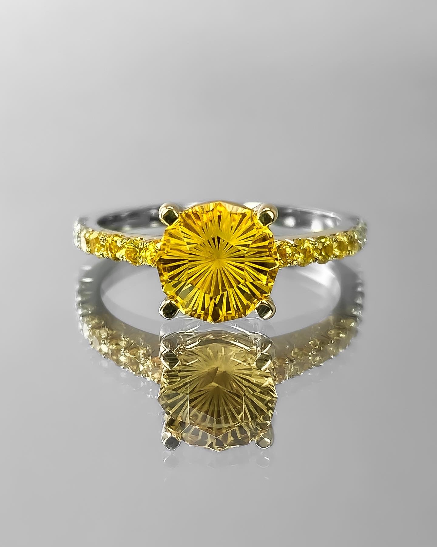 Sortija Helios