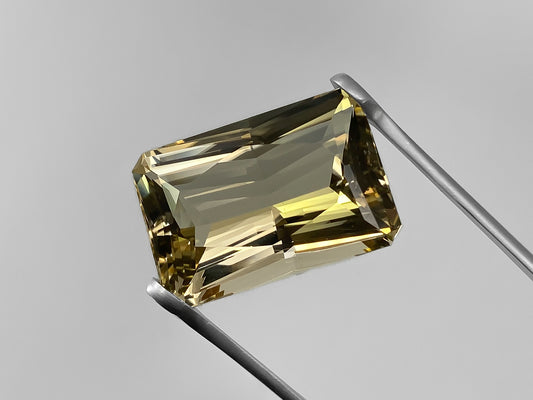 Escapolita Amarilla (Mozambique) 40,83 Quilates