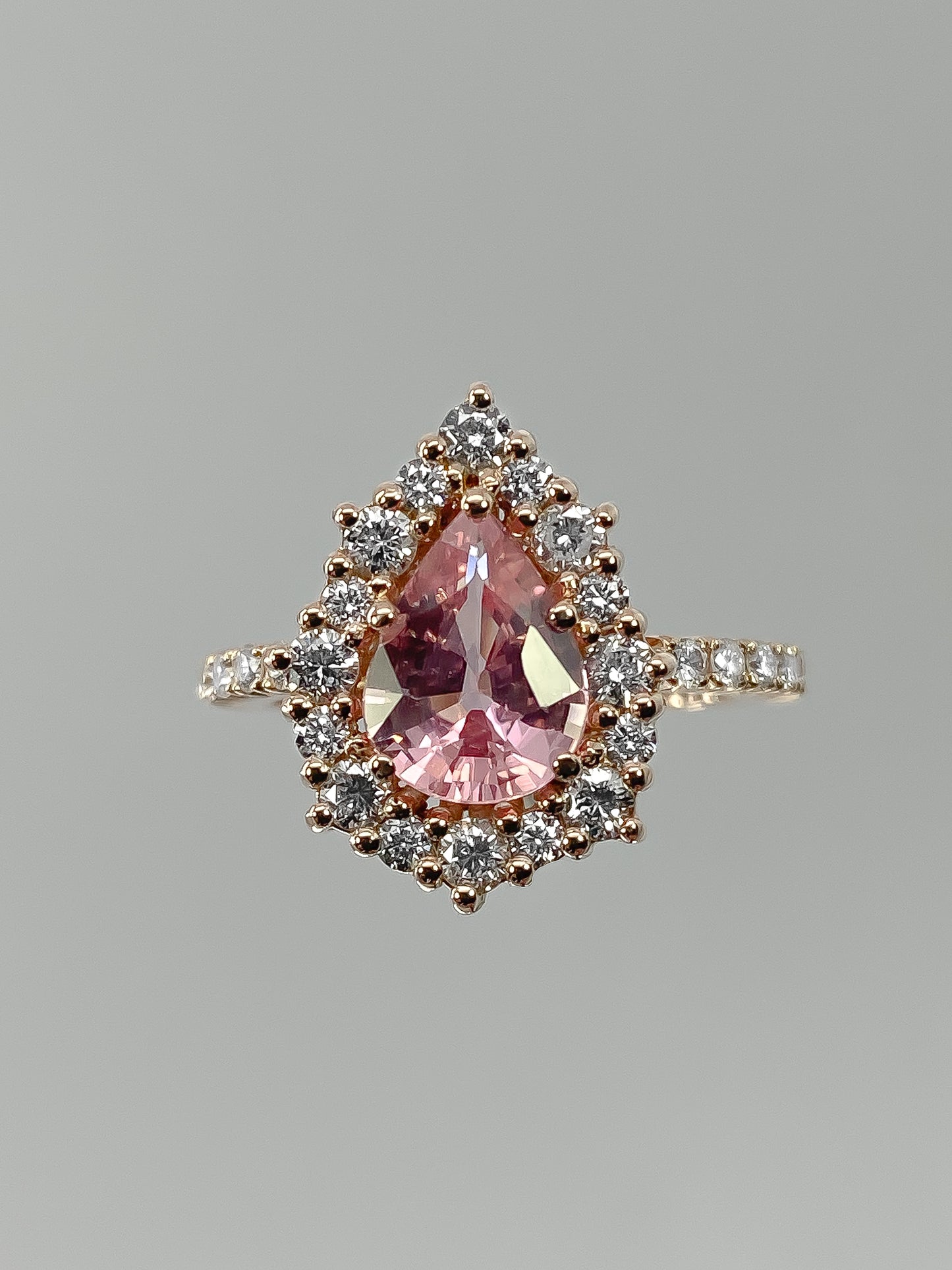 Sortija Zafiro Rosa 1,92 Quilates